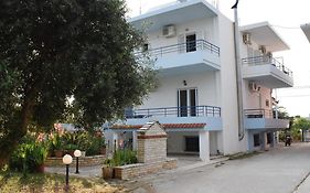 Lydia Rooms & Studios